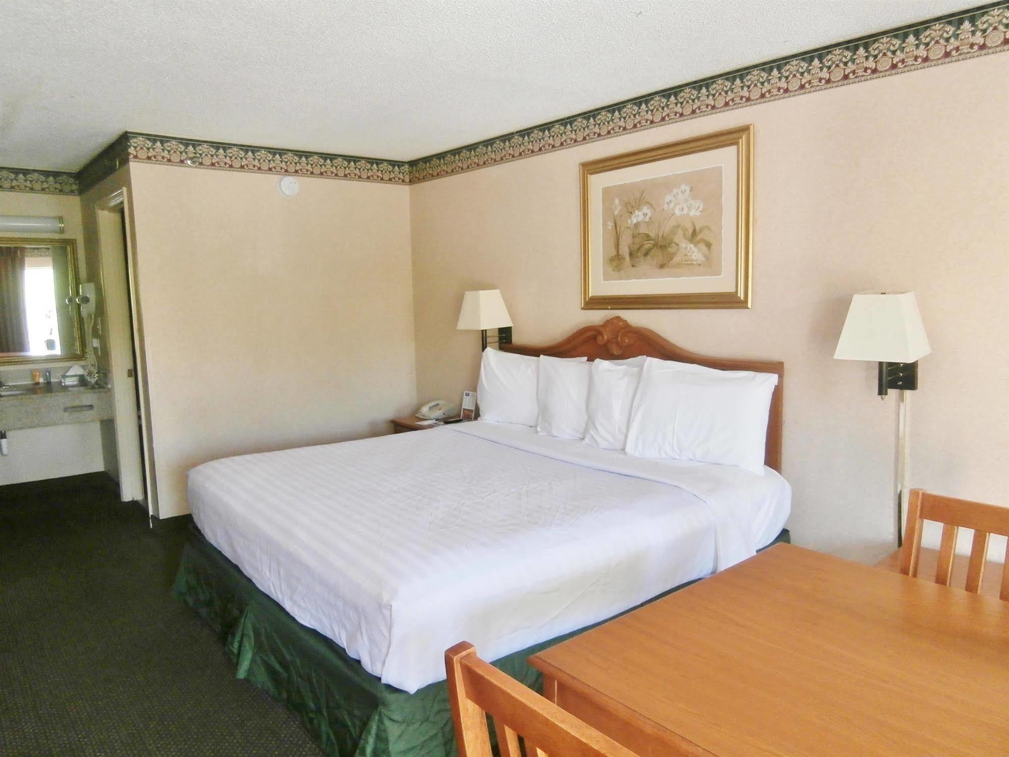My Home & Suites Covington Eksteriør bilde